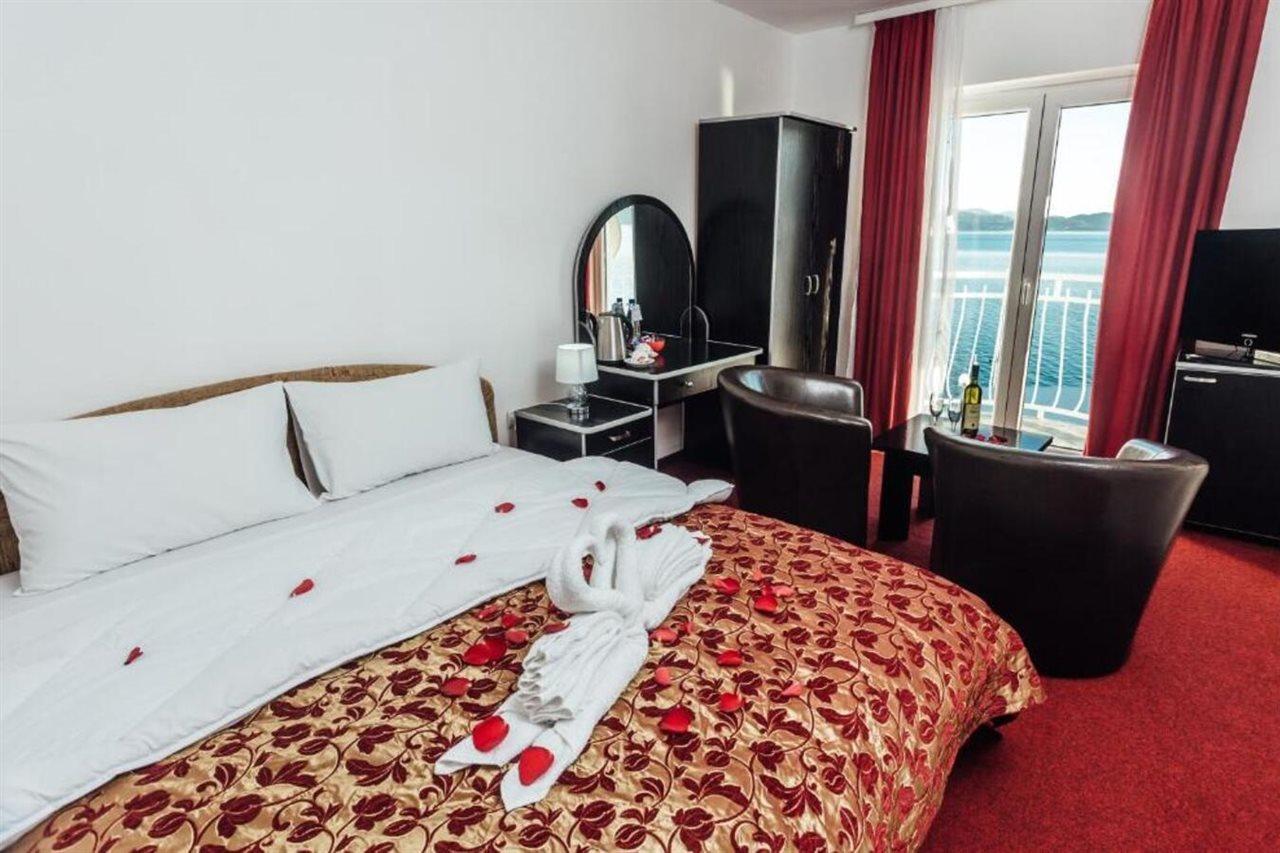 Hotel Azzurro Herceg Novi Exteriér fotografie