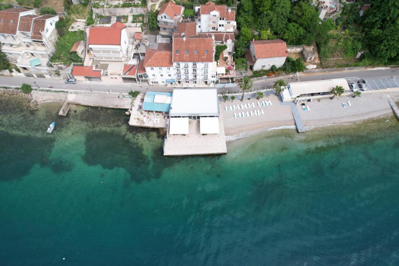 Hotel Azzurro Herceg Novi Exteriér fotografie