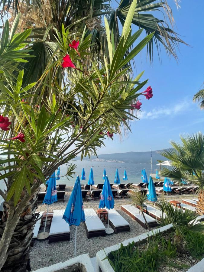 Hotel Azzurro Herceg Novi Exteriér fotografie