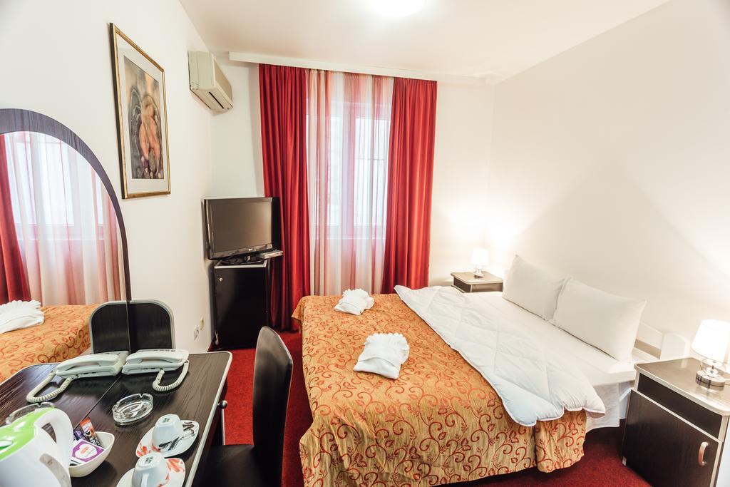 Hotel Azzurro Herceg Novi Exteriér fotografie