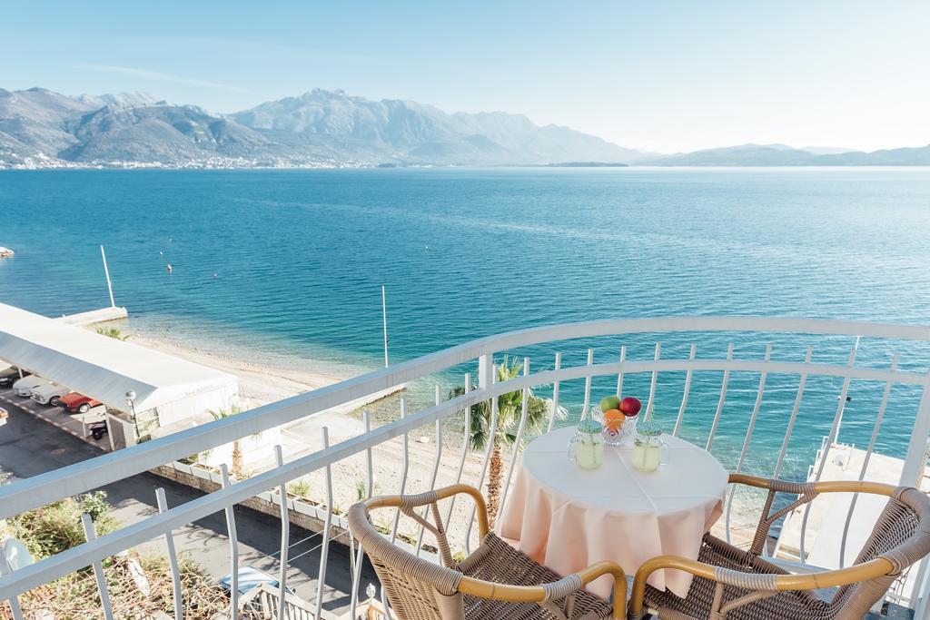 Hotel Azzurro Herceg Novi Exteriér fotografie